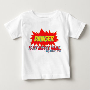 T-shirt O perigo é meu nome do meio