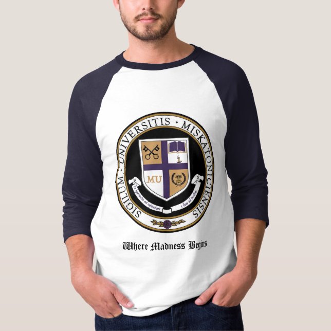 T-shirt O Raglan dos homens da universidade de Miskatonic (Frente)