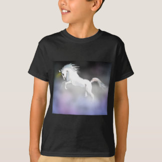 T-shirt O unicórnio na névoa