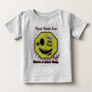 T-shirt Os Muttahida Majlis-E-Amal sorriem, têm um dia