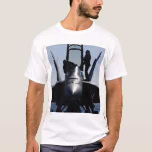 T-shirt Os pilotos conduzem uma inspeção do pre-vôo