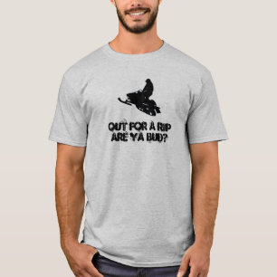 T-shirt Para fora para um rasgo….Snowmobile