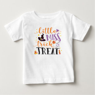 T-shirt pequeno truque de senhorita ou trate um sanduíche