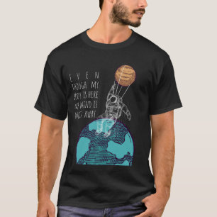 T-Shirt perdido no pensamento