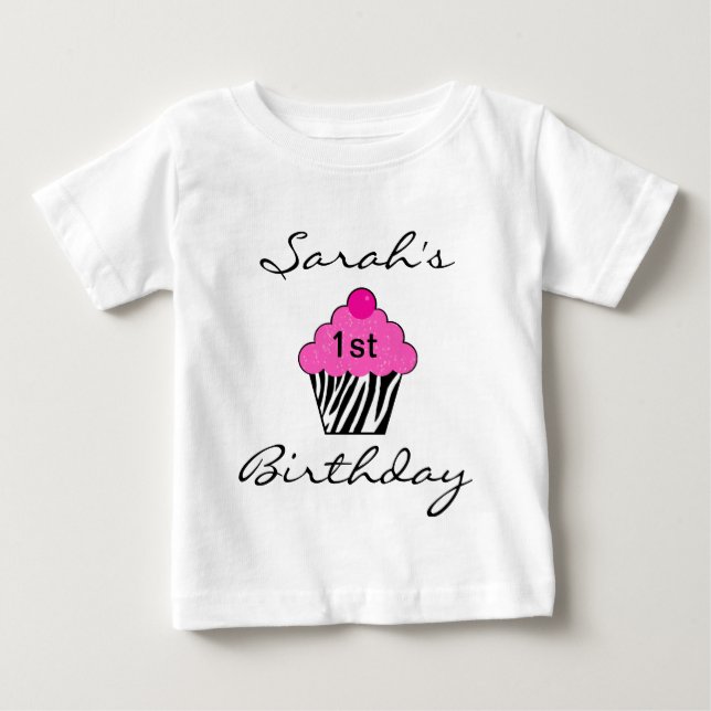 T-shirt personalizada do Cupcake de aniversário (Frente)
