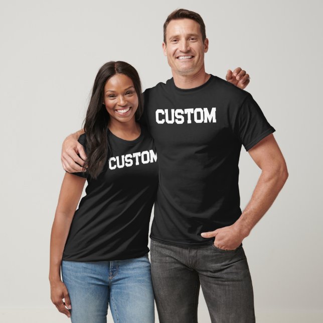 T-Shirt PERSONALIZADO preto e branco (Unissex)