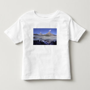 T-shirt Pescadores em canoa no Waterfowl Lake, Banff