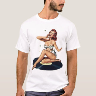 T-shirt pino do canto acima da menina