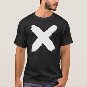T-shirt pintado de "X"