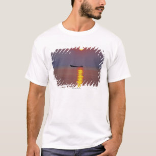 T-shirt Por do sol e mar 2
