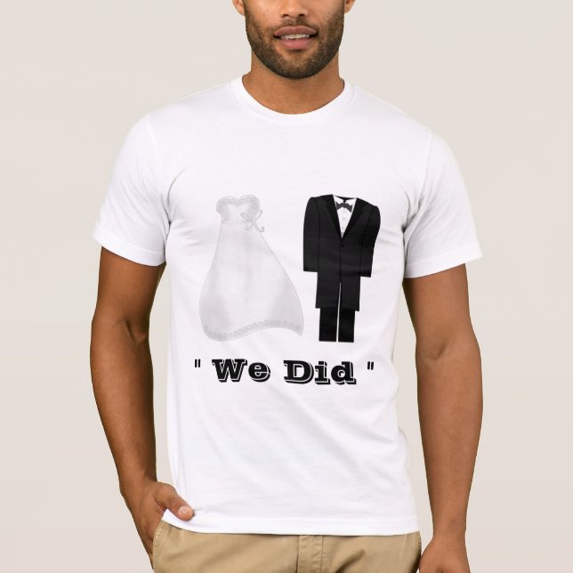T-shirt Presente perfeito para os recém-casados (Frente)