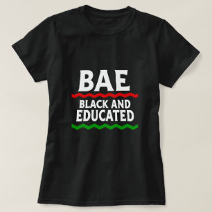 T-shirt preto e educado de BAE