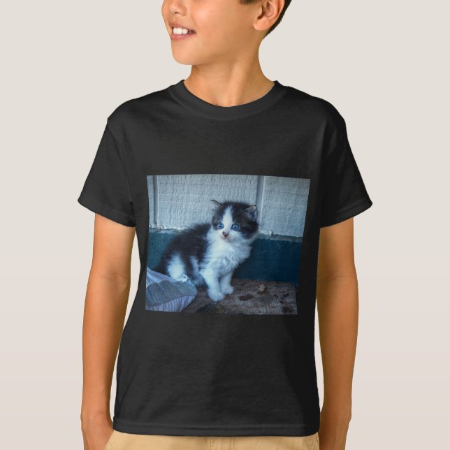 T-shirt Preto + Gatinho Branco (Frente)