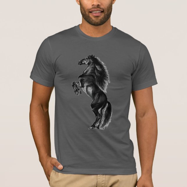 T-Shirt Preto Selvagem de Cavalo Preto (Frente)