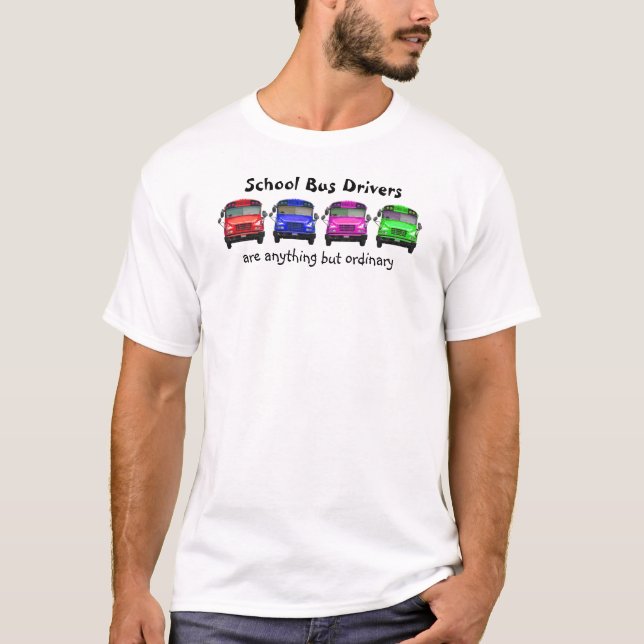T-shirt Qualquer coisa mas comum barato (Frente)