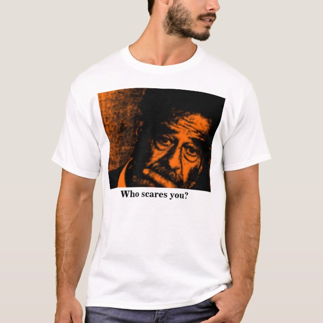 T-shirt Quem sustos você? (Frente)