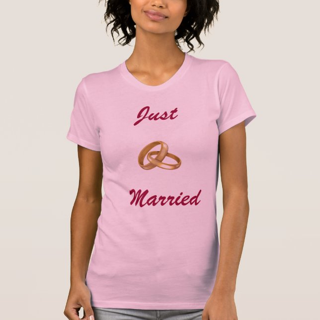 T-shirt Recem casados - Anéis de Casamento (Frente)