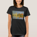 T-shirt Regatta na Argentina por Claude Monet<br><div class="desc">Regatta na Argentina (1872), por Claude Monet, é uma pintura náutica de arte do impressionismo antigo. Vocês podem ver o reflexo dos veleiros na água do lago. Uma paisagem marítima com uma corrida de iates ou barcos num dia ensolarado da temporada de verão. Sobre o artista: Claude Monet (1840-1926) foi...</div>