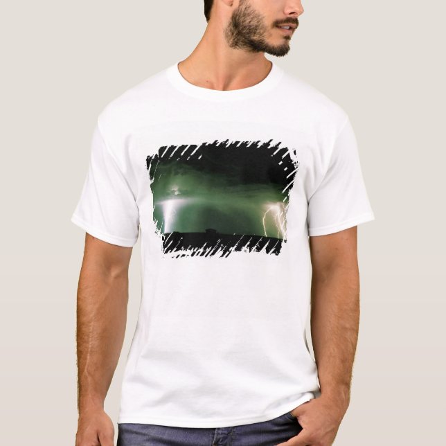 T-shirt Relâmpago. (Frente)