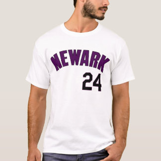 T-shirt Rickey Henderson Newark carrega o TShirt do