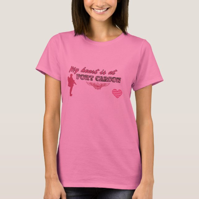 T-shirt Rosa do design de Fort Carson (Frente)