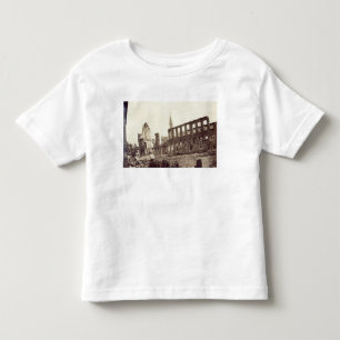 T-shirt Ruínas perto do compartimento de pó, Ypres, em