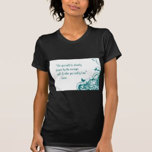 T-shirt Rumi ama citação