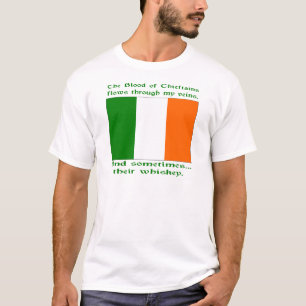 T-shirt Sangue de Chefes Corre Nas Veias Às Vezes Uísque