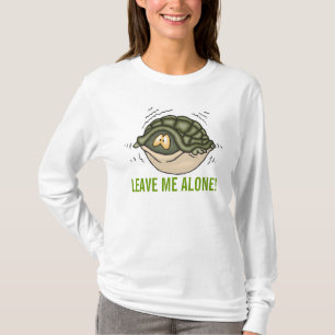 T-shirt se escondendo na concha na tartaruga me deixe sozi