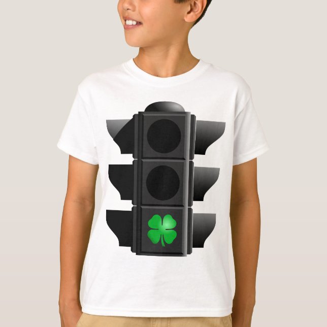 T-shirt shamrock à luz verde. (Frente)