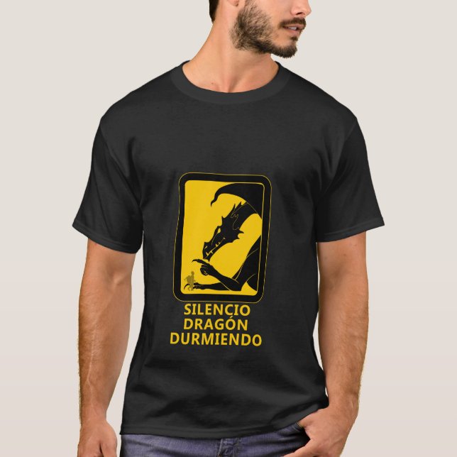 T-shirt Silencio dragón durmiendo. (Frente)