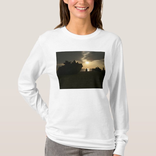 T-shirt Silhouette of Marines (Frente)