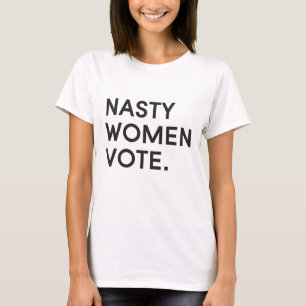 T-shirt Slouchy desagradável do namorado do voto 