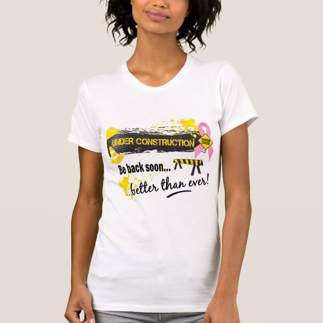 T-shirt Sob o cancro da mama da construção (Frente)