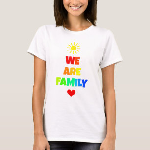 T-shirt Somos a família Rainbow Sunshine Adotion Design