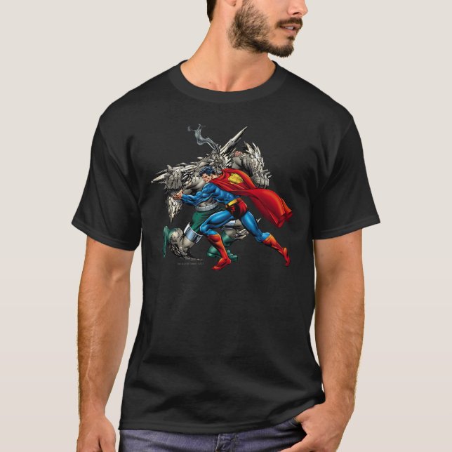 T-shirt Super-homem luta contra o inimigo (Frente)