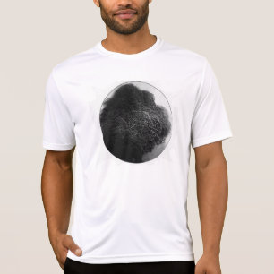 T-shirt surreal dos trabalhos de arte da árvore d