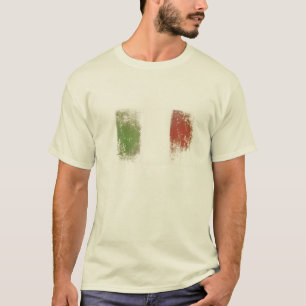 T-shirt T com a bandeira suja de Italia do vintage