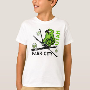 T-shirt T verde dos meninos do esquiador do tema de Park