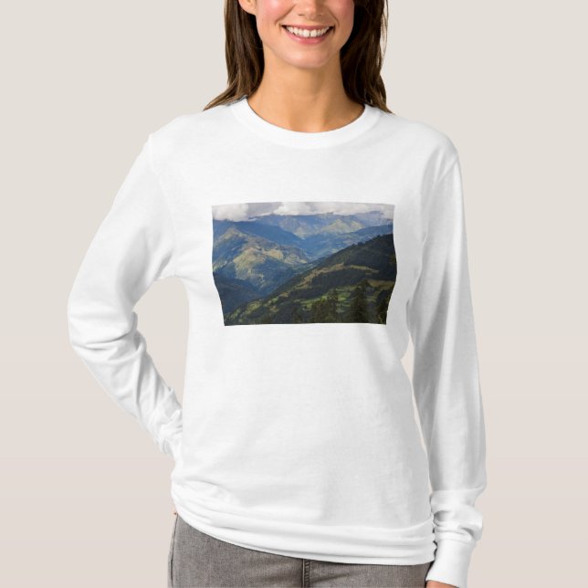 T-shirt Terras agrícolas e aldeia no Himalaia (Frente)