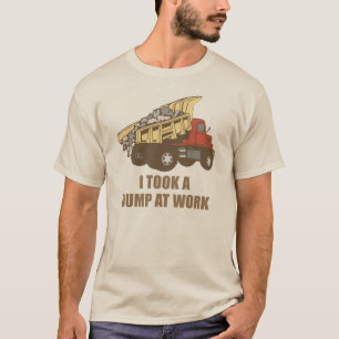 T-shirt Tomou uma descarga no trabalho
