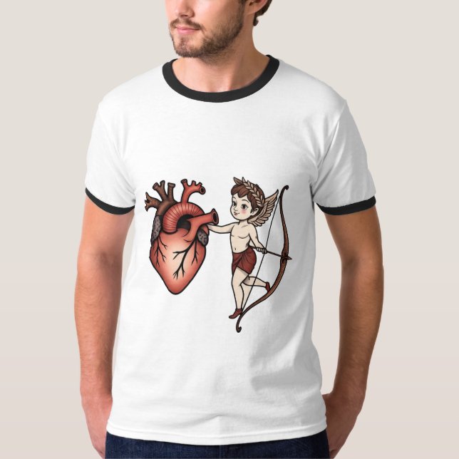T-Shirt Tradicional Tatuagem Cardíaca e Cupido (Frente)