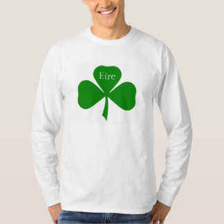 T-shirt trevo, Eire