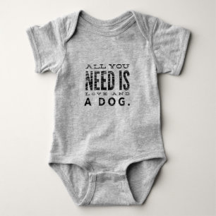 T-shirt Tudo que você precisa é amor e um cão