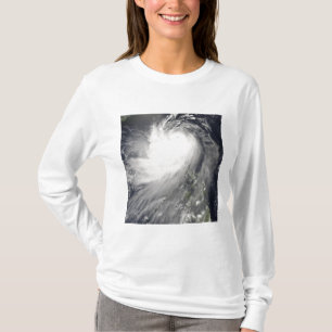 T-shirt Tufão Nuri sobre as ilhas filipinos