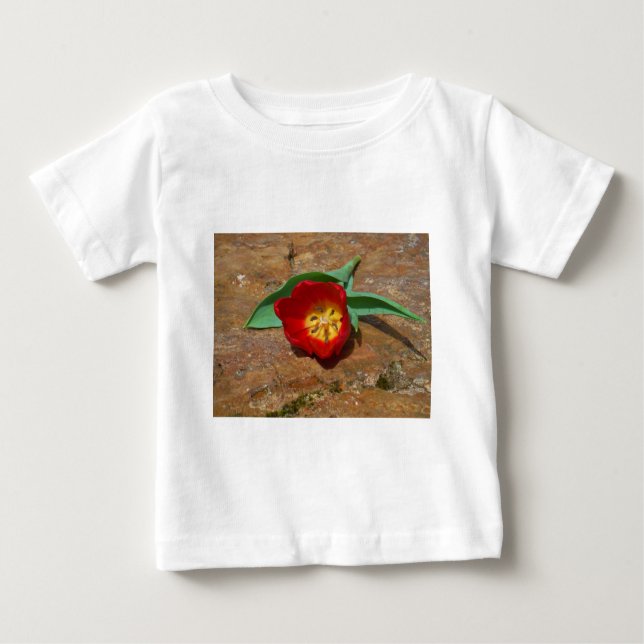 T-shirt Tulipa Vermelha primavera (Frente)
