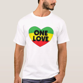 T-SHIRT UM AMOR