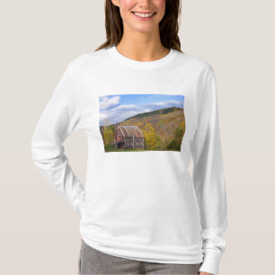 T-shirt Um celeiro nas Montanhas Verdes de Vermont. Hancoc