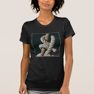 T-shirt Um nó amarrado em um molhe Portugal