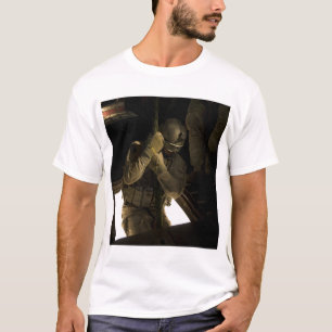 T-shirt Um pararescueman da força aérea de E.U. começa